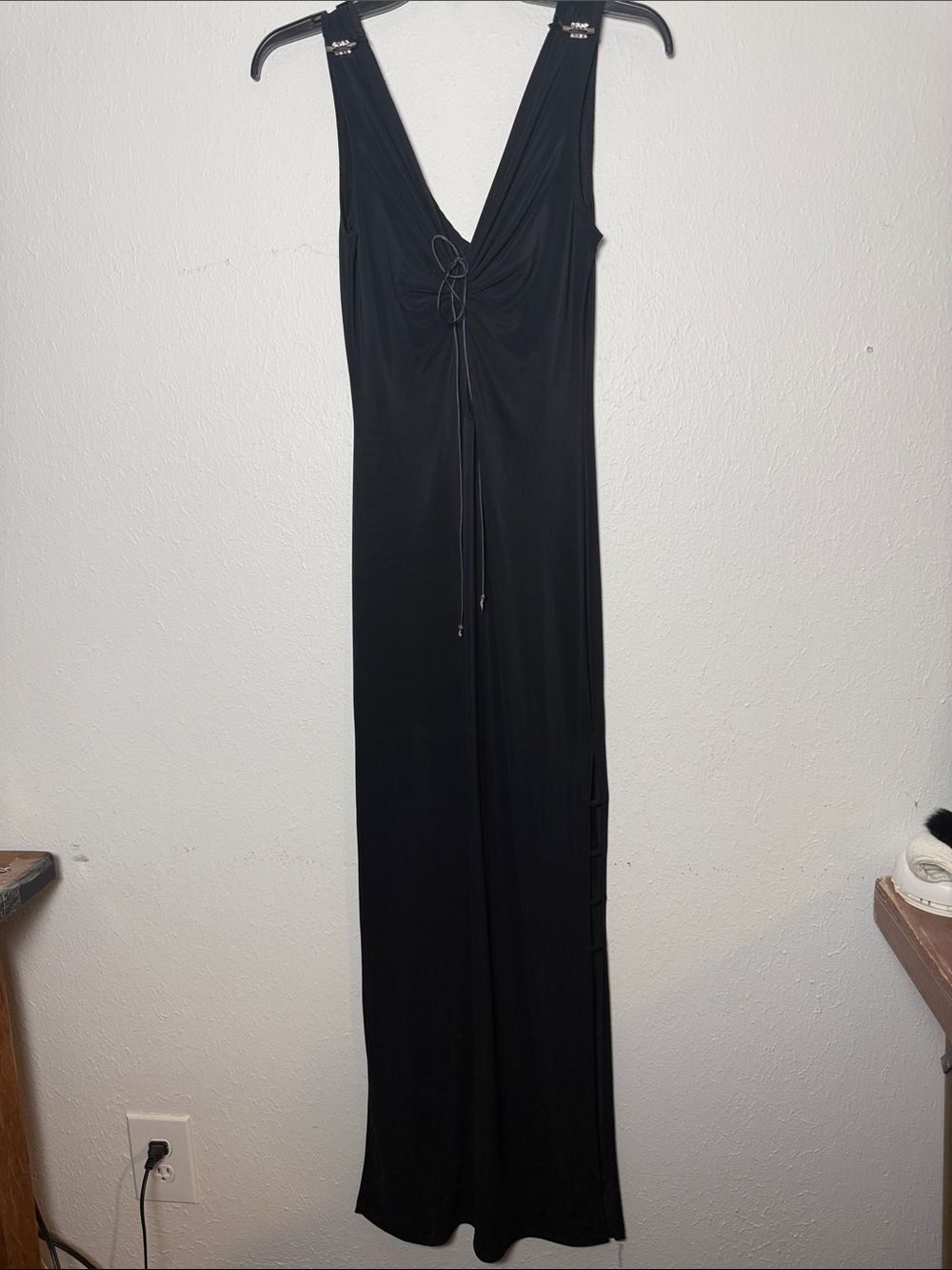 Hisense Black Maxi Dress with V-Neck and Front Tie